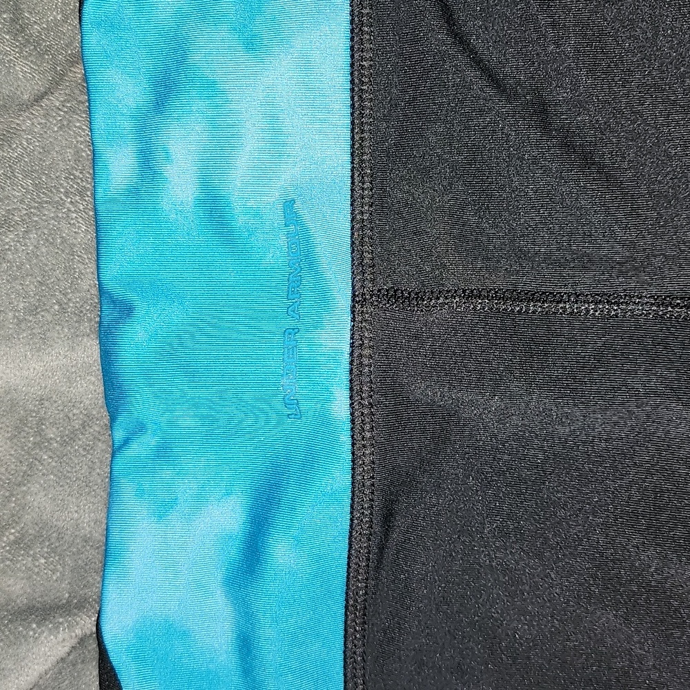 Under Armour Capris - image 5